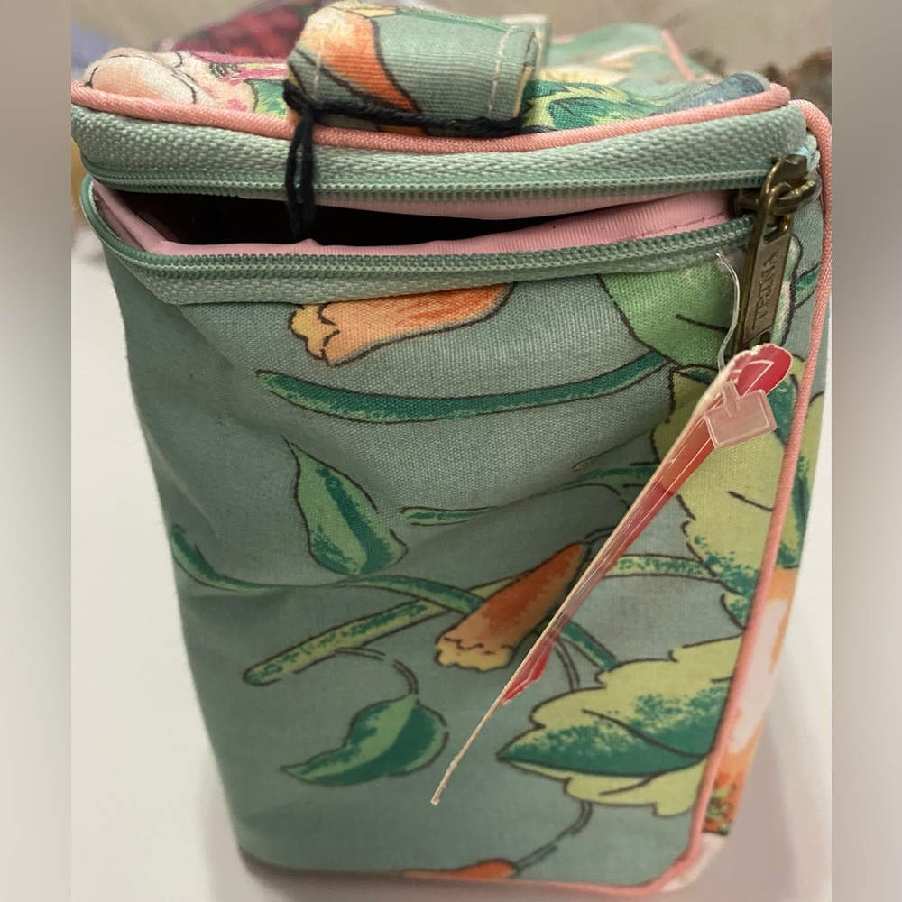 Vintage Trina Cosmetic Organizer Green and Pink Cosmetic Bag - Picture 6 of 10